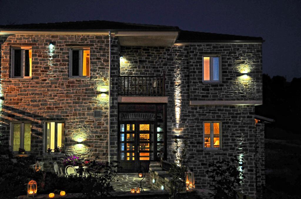 Mir Boutique Hotel อิโออันนินา ภายนอก รูปภาพ