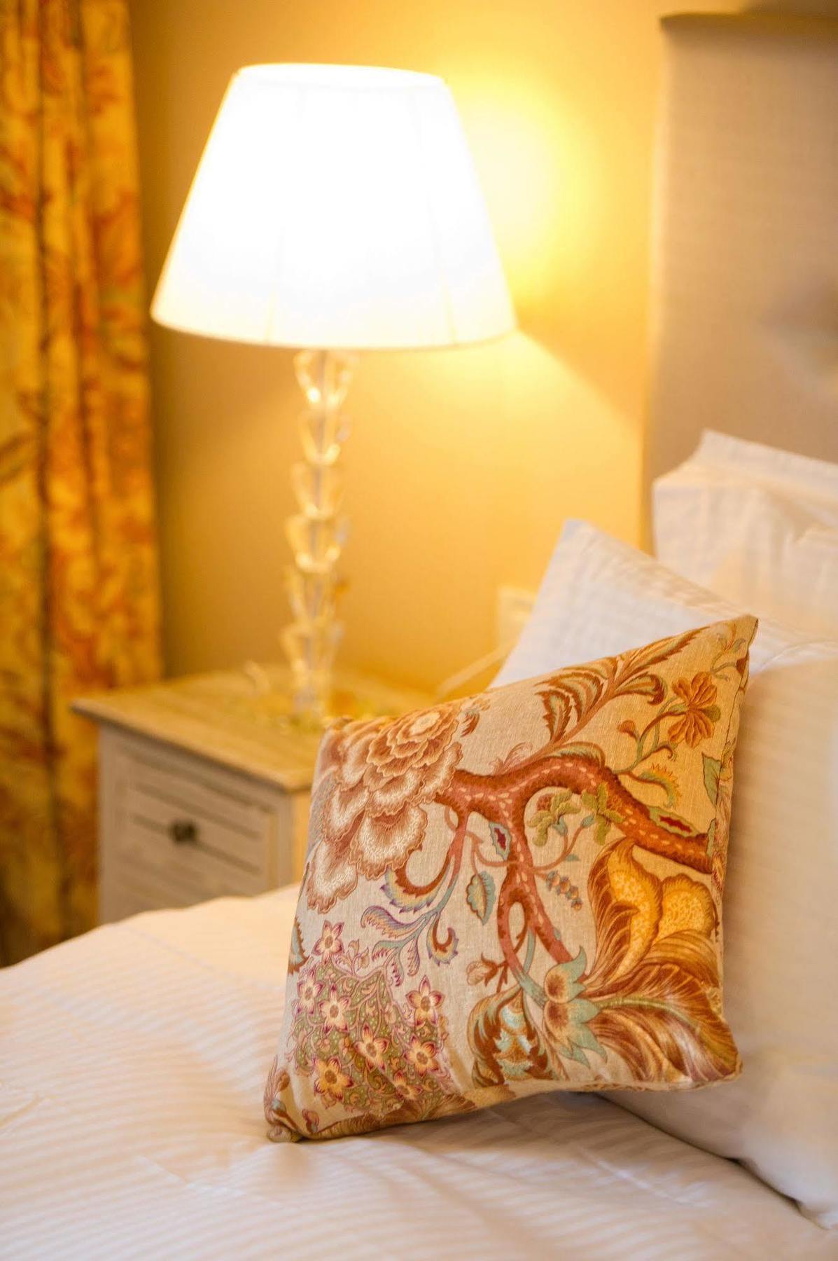 Mir Boutique Hotel อิโออันนินา ภายนอก รูปภาพ